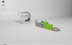 Рабочий стол Linux Mint Debian Edition 2 «Betsy» с MATE Рабочий стол Linux Mint Debian Edition 2 «Betsy» с MATE