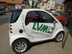 Машина с рекламой LVM Versicherungen Машина с рекламой LVM Versicherungen