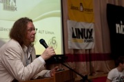 «Базальт СПО» получила 100 млн рублей на разработку Linux-дистрибутивов, замещающих продукты Microsoft